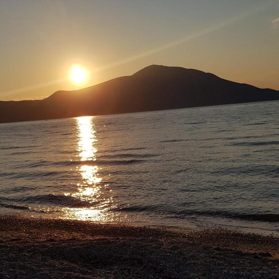 Hotel Restorant Genti Peshkatari Orikum Buitenkant foto