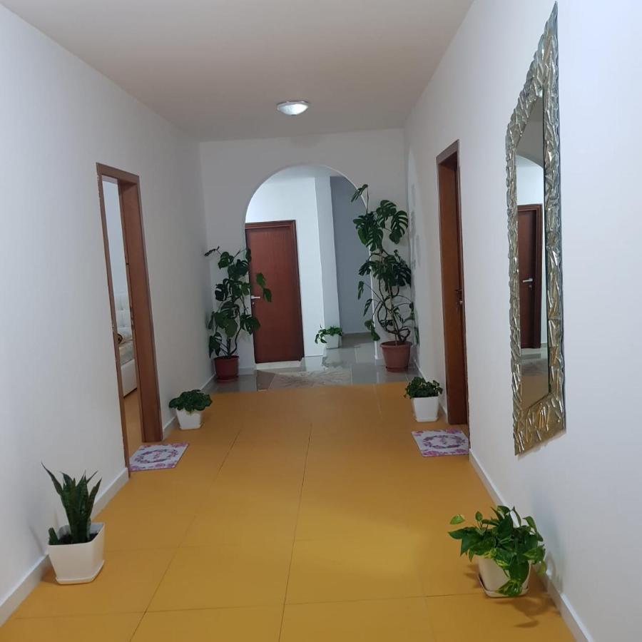 Hotel Restorant Genti Peshkatari Orikum Buitenkant foto